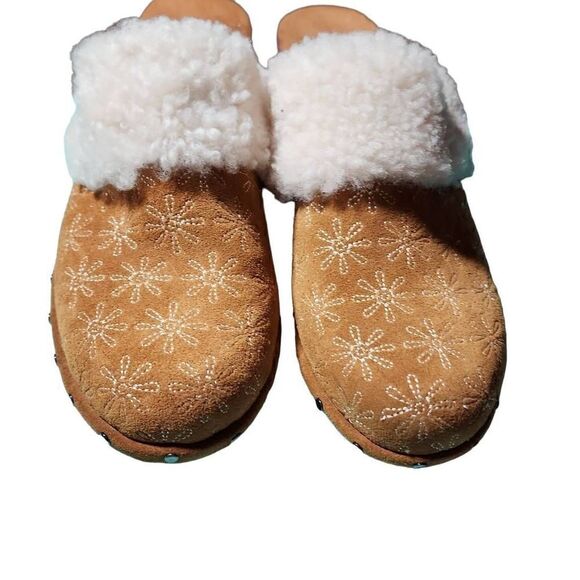 Isaac Mizrahi Women's Oak Floral Suede Shearling Lined Mule Clog Size 8.5 - Picture 3 of 10